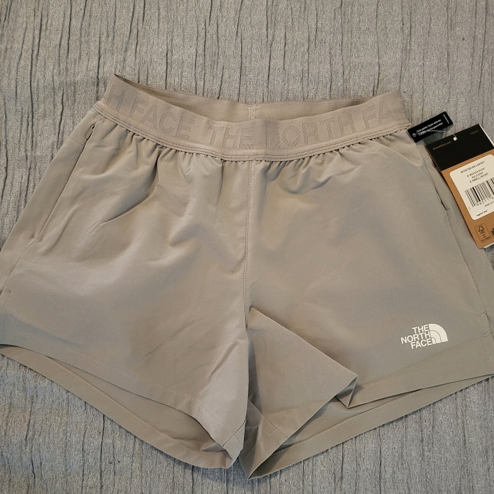 The North Face Wander Shorts